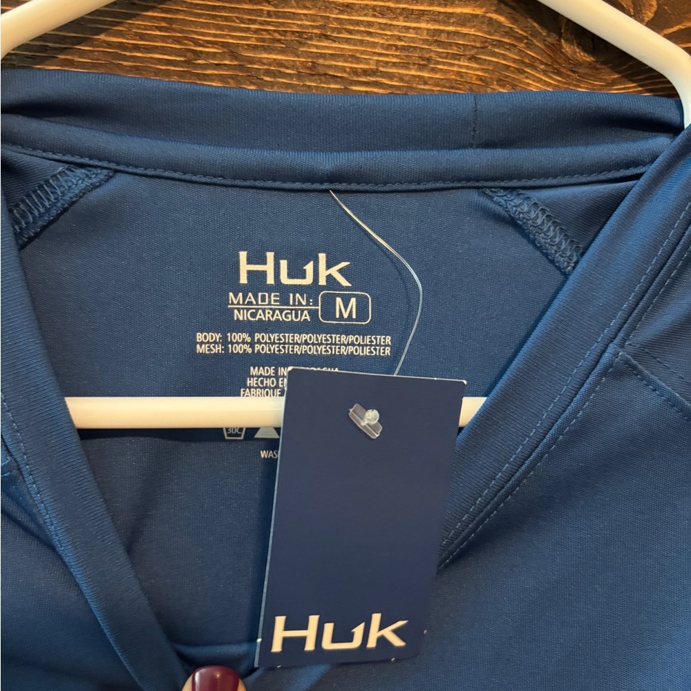 Huk Men's Long Sleeve Blue Fishing Tee - Picture 4 of 4